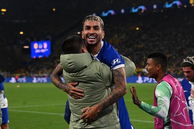 Goal celebration for 2 2 by Angel Correa 10 Atletico Madrid , Borussia Dortmund vs Atletico Madrid, Soccer, Champions League, Round of 16, 16 04 2024 Dortmund Nordrhein Westfalen Germany Copyright: xkolbert-press MarcxNiemeyerx