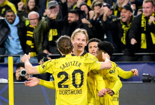 Julian BRANDT DO celebrating after his goal for 1 0, from l Marcel SABITZER DO , Julian BRANDT DO , Jadon SANCHO DO , Ian MAATSEN DO , Football Champions League, quarter-final, second leg, Borussia Dortmund DO Atletico Madrid AM , on 16 04 2024 in Dortmund Germany UEFA regulations prohibit any use of photographs as image sequences and or quasi video Â