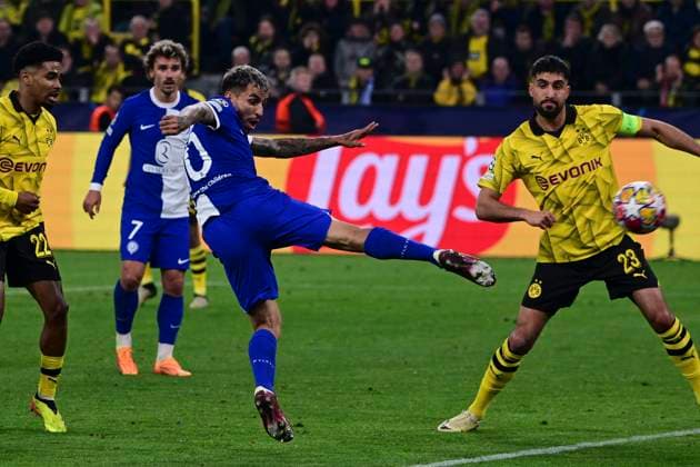 Goal for 2 2 by Angel Correa 10 Atletico Madrid , Borussia Dortmund vs Atletico Madrid, Soccer, Champions League, Round of 16, 16 04 2024 Dortmund Nordrhein Westfalen Germany Copyright: xkolbert-press MarcxNiemeyerx