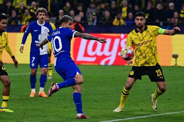 Goal for 2 2 by Angel Correa 10 Atletico Madrid , Borussia Dortmund vs Atletico Madrid, Soccer, Champions League, Round of 16, 16 04 2024 Dortmund Nordrhein Westfalen Germany Copyright: xkolbert-press MarcxNiemeyerx