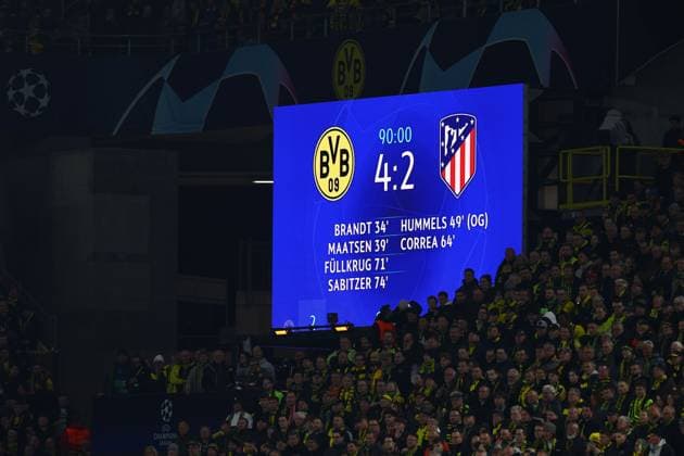 The scoreboard indicates final result of the match Borussia Dortmund v Atletico Madrid, UEFA Champions League, Quarter Final, Second Leg, Football, Signal Iduna Park, Dortmund, Germany - 16 Apr 2024 EDITORIAL USE ONLY No use with unauthorised audio, video, data, fixture lists, club league logos or live services. Online in-match use limited to 120 images, no video emulation. No use in betting, games or single club league player publications. Copyright: xMichaelxZemanek Shutterstockx 14434932bl