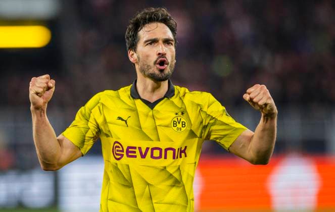 Dortmund Germany 16th Apr 2024 Final jubilation Mats Hummels BVB Borussia Dortmund Atletico Madrid 16 04 2024