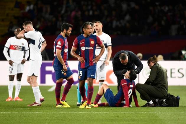 Pedri (FCB) lors du quart de final retour de la Ligue des Champions opposant le FC Barcelona, Barca au Paris Saint Germain le 16 avril 2024 au Estadi Olimpic Lluis Companys a Barcelone, Espagne. FOOTBALL : FC Barcelone vs Paris Saint Germain - Ligue des Champions - 16 04 2024 ValentinaClaret Panoramic 