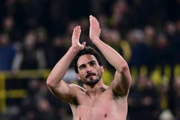 Mats Hummels 15 Borussia Dortmund happy, Borussia Dortmund vs Atletico Madrid, Football, Champions League, Round of 16, 16 04 2024 Dortmund North Rhine-Westphalia Germany Copyright: xkolbert-press MarcxNiemeyerx