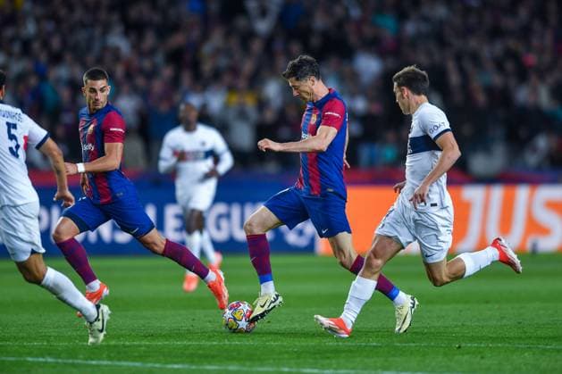 FC Barcelona, Barca v PARIS SAINT-GERMAIN OLIMPIC STADIUM LLUIS COMPANYS. MONTJUIC,BARCELONA. APRIL 16,2024 FC BARCELONA vs PARIS SAINT-GERMAIN April 16,2024 Robert Lewandowski (9) of FC Barcelona during the soccer match corresponding to the quarter-final tie of the Champions League between FC Barcelona and Paris Saint-Germain at Olimpic Stadium Lluis Companys of MontjuÃ¯c in Barcelona, Spain. Barcelona ESP Copyright: xS.xRosx