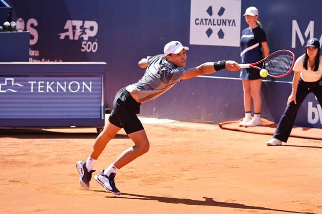 Brandon Nakashima (USA), APRIL16, 2024 - Tennis : Nakashima during singles 2nd round match against Andrey Rublev on the Barcelona Open Banc Sabadell tennis tournament at the Real Club de Tenis de Barcelona in Barcelona, Spain. Noxthirdxpartyxsales (250403660)