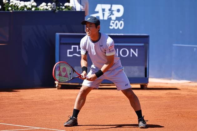 Yoshihito Nishioka (JPN), APRIL16, 2024 - Tennis : Yoshihito Nishioka during singles 1st round match against Jaume Munar on the Barcelona Open Banc Sabadell tennis tournament at the Real Club de Tenis de Barcelona in Barcelona, Spain. Noxthirdxpartyxsales  (250410903)
