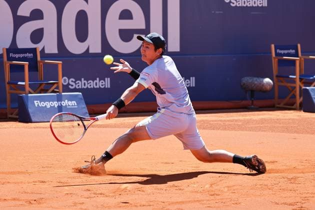 Yoshihito Nishioka (JPN), APRIL16, 2024 - Tennis : Yoshihito Nishioka during singles 1st round match against Jaume Munar on the Barcelona Open Banc Sabadell tennis tournament at the Real Club de Tenis de Barcelona in Barcelona, Spain. Noxthirdxpartyxsales  (250411976)