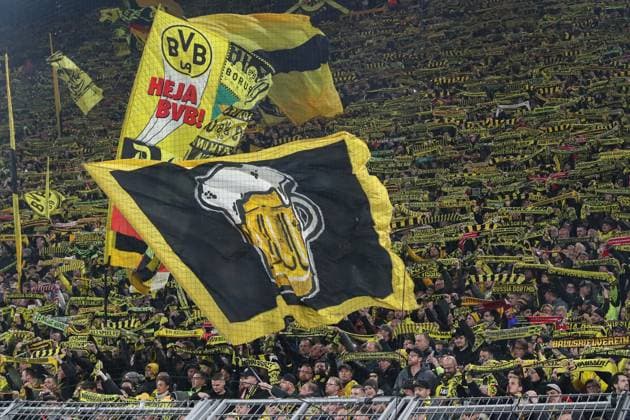 Champions League Borussia Dortmund Atletico Madrid on 16 April 2024 at Signal Iduna Park in Dortmund The Borussia Dortmund fans on the South Stand Suedtribuene with a scarf parade and waving flag MH