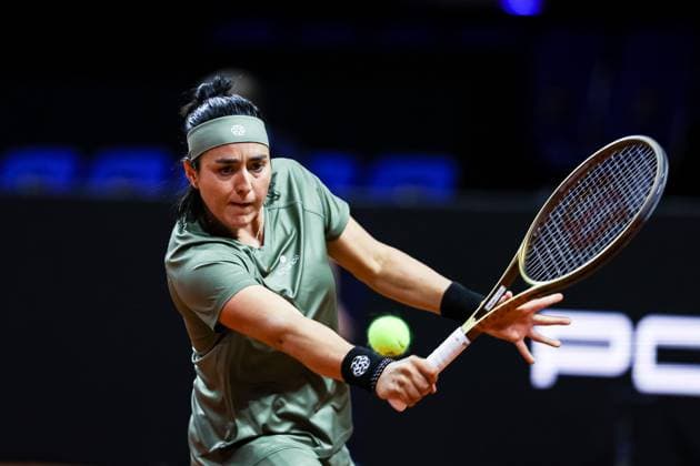 Ons Jabeur TUN Ekaterina Alexandrova RUS vs Ons Jabeur TUN GER Porsche Tennis Grand Prix GP Stuttgart 2024, Porsche Arena, 17 04 2024 GER Porsche Tennis Grand Prix GP Stuttgart 2024 Porsche Arena, 17 04 2024 Stuttgart Copyright: xEibner-Pressefoto RogerxBuerkex EP