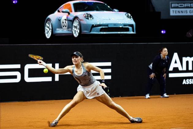 Ekaterina Alexandrova RUS Ekaterina Alexandrova RUS vs Ons Jabeur TUN GER Porsche Tennis Grand Prix GP Stuttgart 2024, Porsche Arena, 17 04 2024 GER Porsche Tennis Grand Prix GP Stuttgart 2024 Porsche Arena, 17 04 2024 Stuttgart Copyright: xEibner-Pressefoto RogerxBuerkex EP