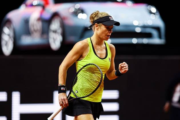 Laura Siegemund GER Marta Kostyuk UKR vs Laura Siegemund GER GER Porsche Tennis Grand Prix GP Stuttgart 2024, Porsche Arena, 17 04 2024 GER Porsche Tennis Grand Prix GP Stuttgart 2024 Porsche Arena, 17 04 2024 Stuttgart Copyright: xEibner-Pressefoto RogerxBuerkex EP