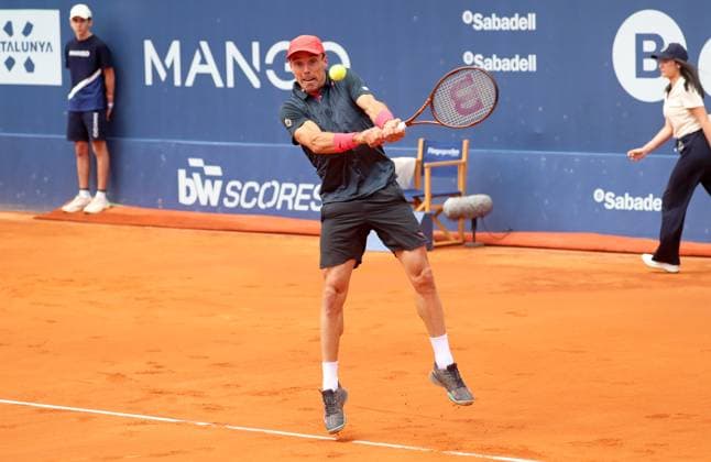 Barcelona Open Banc Sabadell 2024 - Day Three Roberto Bautista Agut is playing against Andrea Vavassori in the round of 32 of the Barcelona Open Banc Sabadell, 71st Conde de Godo Trophy, at the Real Club de Tennis Barcelona 1899, in Barcelona, Spain, on April 17, 2024. Barcelona Barcelona Spain  Copyright: xUrbanandsportx originalFilename:urbanandsport-barcelon240417_npjQL.jpg