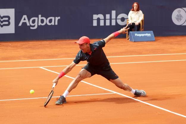Barcelona Open Banc Sabadell 2024 - Day Three Roberto Bautista Agut is playing against Andrea Vavassori in the round of 32 at the Barcelona Open Banc Sabadell, 71st Conde de Godo Trophy, at the Real Club de Tennis Barcelona 1899, in Barcelona, Spain, on April 17, 2024. Barcelona Barcelona Spain  Copyright: xUrbanandsportx originalFilename:urbanandsport-barcelon240417_nplhv.jpg