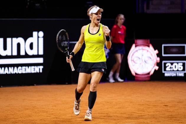 Laura Siegemund GER with victory fist and shout of joy Marta Kostyuk UKR vs Laura Siegemund GER GER Porsche Tennis Grand Prix GP Stuttgart 2024, Porsche Arena, 17 04 2024 GER Porsche Tennis Grand Prix GP Stuttgart 2024 Porsche Arena, 17 04 2024 Stuttgart Copyright: xEibner-Pressefoto RogerxBuerkex EP
