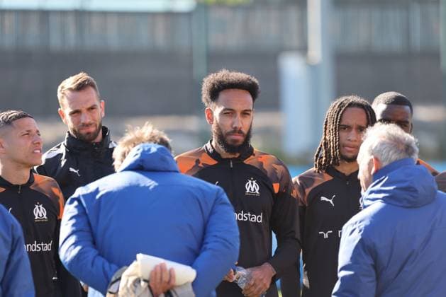 OM PHOTOPQR LA PROVENCE VALLAURI Nicolas ; Marseille ; 17 04 2024 ; Football Quart de finale retour d UEFA Europa League saison 2023 2024 Entrainement de l Olympique de Marseille (OM) au centre RLD à Marseille, à la veille de son match contre SL Benfica AUBAMEYANG Marseille, France, april 17th 2024 Training of Marseille before 1 4 UEFA Europa League saison finale Marseille BdR France  Copyright: xPHOTOPQR LAxPROVENCE MAXPPPxVALLAURIxNicolasx 20240417PVL5611 20240417PVL5611