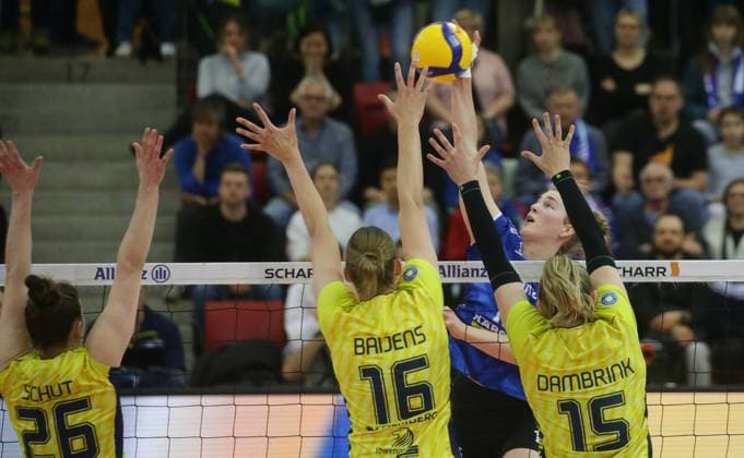 Stuttgart , Volleyball Bundesliga Womens PlayOff Final Game 2, Allianz MTV Stuttgart vs SSC Palmberg Schwerin , back Jolien Knollema Stgt