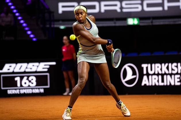 Coco Gauff USA Sachia Vickery USA vs Coco Gauff USA GER Porsche Tennis Grand Prix GP Stuttgart 2024, Porsche Arena, 17 04 2024 GER Porsche Tennis Grand Prix GP Stuttgart 2024 Porsche Arena, 17 04 2024 Stuttgart Copyright: xEibner-Pressefoto RogerxBuerkex EP