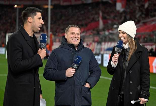 17 04 2024, Football UEFA Champions League 2023 2024 quarter-finals, FC Bayern Munich FC Arsenal London, in the Allianz Arena Munich f l TV expert Danz Sami Khedira Germany , sports director Max Eberl Bayern Munich and presenter Laura Wontorra Germany laugh heartily DFL and DFB regulations prohibit any use of photographs as image sequences and or quasi video