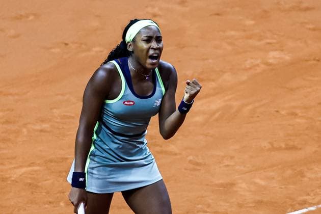 Coco Gauff USA win the match, wins the match against Sachia Vickery USA Coco cheers with victory fist Sachia Vickery USA vs Coco Gauff USA GER Porsche Tennis Grand Prix GP Stuttgart 2024, Porsche Arena, 17 04 2024 GER Porsche Tennis Grand Prix GP Stuttgart 2024 Porsche Arena, 17 04 2024 Stuttgart Copyright: xEibner-Pressefoto RogerxBuerkex EP