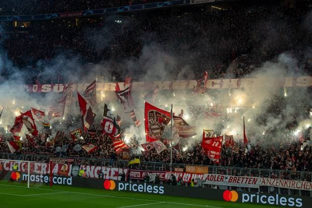 Transparent, fan poster, banner, poster, banner, fan action, of the spectators and fans of Muenchen, GER, FC Bayern Muenchen FCB vs FC Arsenal ARS , football, UEFA Champions League, quarter-final second leg, 2023 2024 season, 17 04 2024, DFB DFL regulations prohibit any use of photographs as image sequences and or quasi video , GER, FC Bayern Muenchen FCB vs FC Arsenal ARS , Fußball, UEFA Champions League, Viertelfinal Rueckspiel, Saison 2023 2024, 17 04 2024 Muenchen Copyright: xEibner-Pressefoto SaschaxWaltherx EP_EER