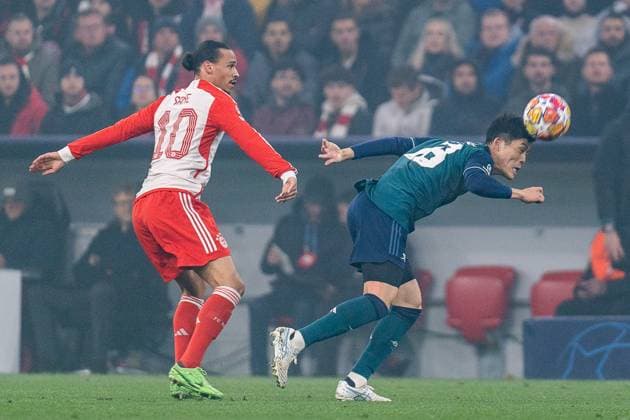 Leroy Sane FC Bayern Muenchen, 10 Takehiro Tomiyasu FC Arsenal London, 18 FC Bayern Muenchen vs FC Arsenal, Football, UEFA Champions League, Quarter-final quarter-final, 17 04 2024 FC Bayern Muenchen vs FC Arsenal, Football, UEFA Champions League, Quarter-final quarter-final, 17 04 2024 Munich Copyright: xEibner-Pressefoto BahhoxKarax EP_BKA