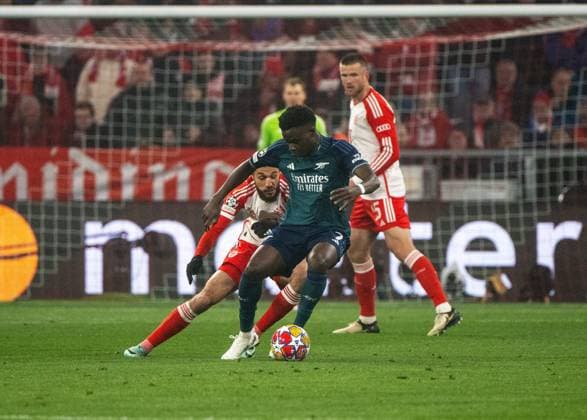 Football, Men, 2023 2024 season, Champions League quarter-final, second leg , FC Bayern Munich Arsenal London, v l Nouassir Mazraoui FC Bayern Munich , Bukayo Saka FC Arsenal , Eric Dier FC Bayern Munich , 17 04 2024, Copyright: xMatthiasxKochx