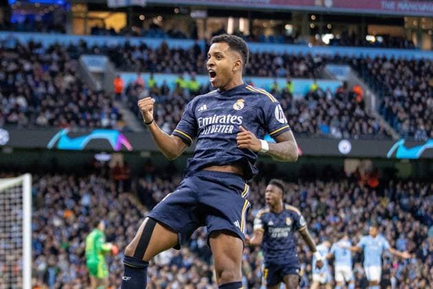 Sport Themen der Woche KW16 Sport Bilder des Tages Manchester City v Real Madrid Champions League 17 04 2024. Quarter Final GOAL 0-1 Real Madrid forward Rodrygo (11) scores and celebrates during the Champions League quarter-final second leg match between Manchester City and Real Madrid at the Etihad Stadium, Manchester, England on 17 April 2024. Editorial use only , Copyright: xIanxStephenx PSI-19482-0007