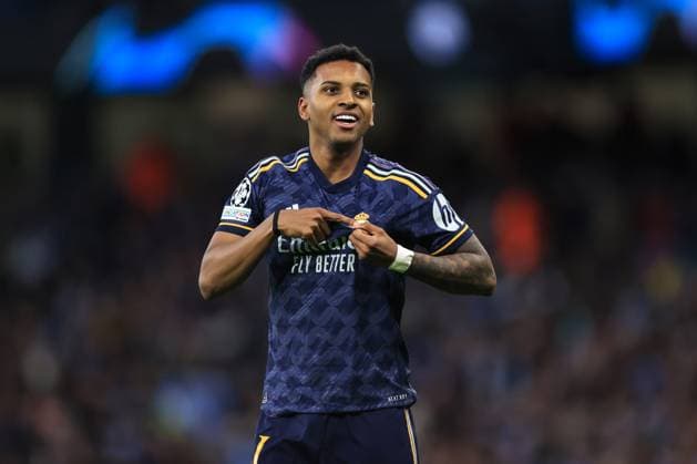 Fußball UEFA-Champions-League-Viertelfinale, 2. Spiel Manchester City gegen Real Madrid 17. April 2024 UEFA-Champions-League-Viertelfinale, 2. Spiel Manchester City gegen Real Madrid Rodrygo von Real Madrid feiert sein erstes Tor Foto Simon Stacpoole Abseits Manchester UK  Copyright: xSimonxStacpoolexOffside