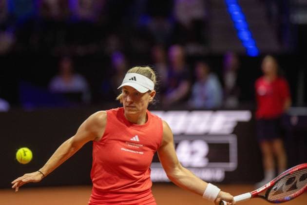 Angelique Kerber GER xettx, Germany, Stuttgart, 17 04 2024, Tennis, Porsche Tennis Grand Prix, Day 5, 2024, Round 1, E Raducanu A Kerber, Porsche Arena Photo A2 Bildagentur Peter Hartenfelser