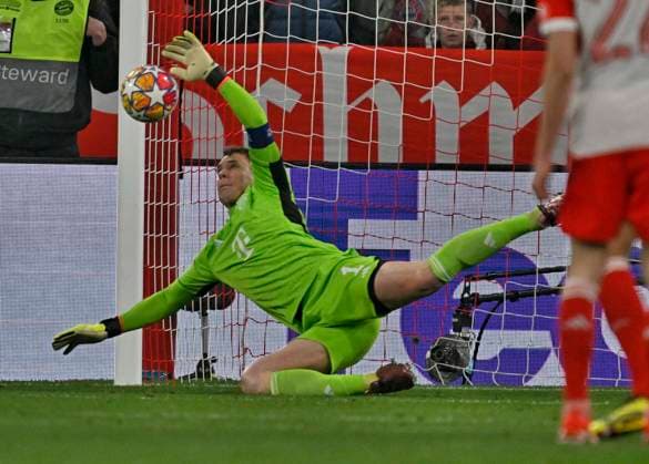 17 04 2024, Football UEFA Championsleague 2023 2024 Quarterfinals, FC Bayern Munich FC Arsenal London, in the Allianz Arena Munich Goalkeeper Manuel Neuer FC Bayern Munich parries the ball DFL and DFB regulations prohibit any use of photographs as image sequences and or quasi video