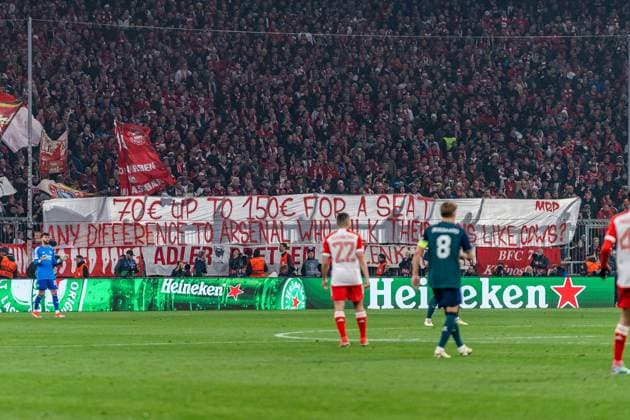 Banner banner fans FC Bayern Muenchen vs FC Arsenal, football, UEFA Champions League, quarterfinal quarterfinal, 17 04 2024 FC Bayern Muenchen vs FC Arsenal, football, UEFA Champions League, quarterfinal quarterfinal, 17 04 2024 Munich Copyright: xEibner-Pressefoto BahhoxKarax EP_BKA