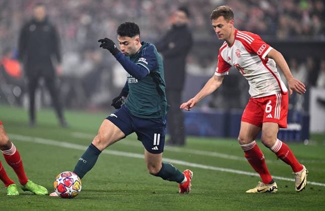FOOTBALL CHAMPIONS LEAGUE SEASON 2023 2024 Quarter-final second leg FC Bayern Muenchen FC Arsenal London 17 04 2024 Gabriel left, FC Arsenal London vs Joshua Kimmich right, FC Bayern Muenchen
