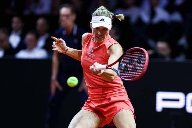 Angelique Kerber GER Emma Raducanu GBR vs Angelique Kerber GER GER Porsche Tennis Grand Prix GP Stuttgart 2024, Porsche Arena, 17 04 2024 GER Porsche Tennis Grand Prix GP Stuttgart 2024 Porsche Arena, 17 04 2024 Stuttgart Copyright: xEibner-Pressefoto RogerxBuerkex EP