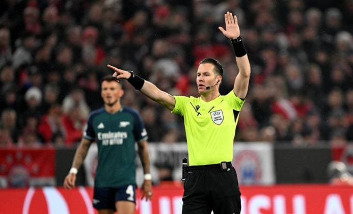 FOOTBALL CHAMPIONS LEAGUE SEASON 2023 2024 Quarter-final second leg FC Bayern Muenchen FC Arsenal London 17 04 2024 Referee Danny Makkelie Holland, Netherlands