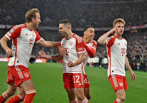 17 04 2024, Football UEFA Champions League 2023 2024 quarter-finals, FC Bayern Munich FC Arsenal London, in the Allianz Arena Munich Joshua Kimmich FC Bayern Munich cheers, DFL and DFB regulations prohibit any use of photographs as image sequences and or quasi video