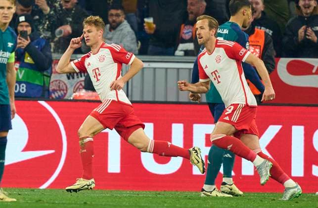 Joshua KIMMICH, FCB 6 scores, shoots goal , Tor, Treffer, Torschuss, 1-0, celebrates his goal, happy, laugh, celebration, in the quarter final match FC BAYERN MUENCHEN - FC ARSENAL LONDON of football UEFA Champions League in season 2023 2024 in Munich, Apr 17, 2024. Viertelfinale,, FCB, München