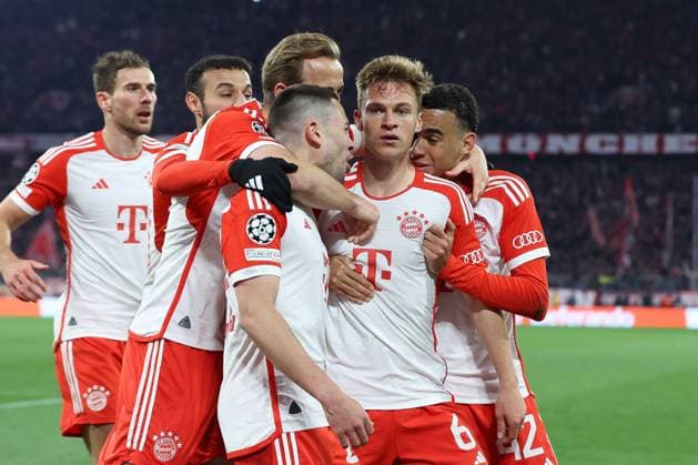 the team celebrates the goal by Joshua Kimmich 6 FC Bayern Muenchen for 1 0, Harry Kane 9 FC Bayern Muenchen , Jamal Musiala 42 FC Bayern Muenchen , Raphael Guerreiro 22 FC Bayern Muenchen , FC Bayern Muenchen vs FC Arsenal, Champions League, football, quarter-final, second leg, 17 04 2024 Muenchen Bayern Germany Copyright: xkolbert-press ChristianxKolbertx