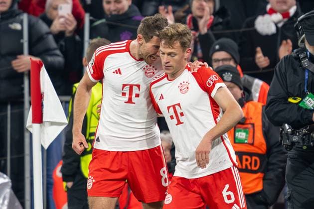 Goal celebration for 1 0, Leon Goretzka 8 FC Bayern Muenchen , with goal scorer Joshua Kimmich 6 FC Bayern Muenchen , FC Bayern Muenchen vs FC Arsenal, Football, Champions League quarter-final second leg, 17 04 2024 DFB regulations prohibit any use of photographs as image sequences and or quasi video Muenchen Bayern Germany Copyright: xkolbert-press UlrichxGamelx