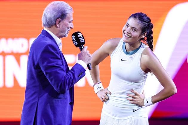 Emma Raducanu GBR win the match, wins the match against Angelique Kerber GER Emma at the winner interview Emma Raducanu GBR vs Angelique Kerber GER GER Porsche Tennis Grand Prix GP Stuttgart 2024, Porsche Arena, 17 04 2024 GER Porsche Tennis Grand Prix GP Stuttgart 2024 Porsche Arena, 17 04 2024 Stuttgart Copyright: xEibner-Pressefoto RogerxBuerkex EP