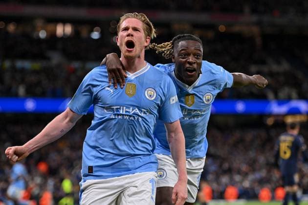 Kevin De Bruyne of Manchester City celebrates with JÃ rÃ my Doku of Manchester City after scoring his sides first goal of the match making the score 1-1 (4-4 on aggregate) during the UEFA Champions League semi final return leg football match between Manchester City and Real Madrid at the Etihad Stadium in Manchester England (Will Palmer SPP) Copyright: xWillxPalmer SPPx spp-en-WiPa-WP6_9385