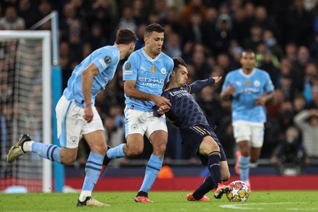UEFA Champions League Quarter Final Manchester City v Real Madrid Rodri of Manchester City fouls Brahim Diaz of Real Madrid during the UEFA Champions League Quarter Final Manchester City vs Real Madrid at Etihad Stadium, Manchester, United Kingdom, 17th April 2024 (Photo by Mark Cosgrove News Images) Manchester Etihad Stadium Manchester United, ManU Kingdom Copyright: xMarkxCosgrove NewsxImagesx