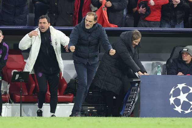 Final cheer from head coach Thomas Tuchel FC Bayern Muenchen , FC Bayern Muenchen vs FC Arsenal, Champions League, football, quarter-final, second leg, 17 04 2024 Muenchen Bayern Germany Copyright: xkolbert-press ChristianxKolbertx