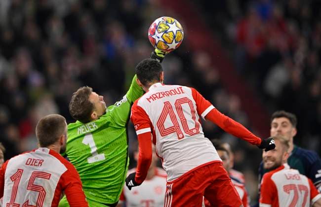 Penalty area scene, goal area scene Goalkeeper Manuel Neuer FC Bayern Muenchen FCB 01 vs Noussair Mazraoui FC Bayern Muenchen FCB 40 FC Bayern Muenchen FCB vs FC Arsenal quarterfinal second leg 17 04 2024 DFL REGULATIONS PROHIBIT ANY USE OF PHOTOGRAPHS AS IMAGE SEQUENCES AND OR QUASI VIDEO FC Bayern Muenchen FCB vs FC Arsenal