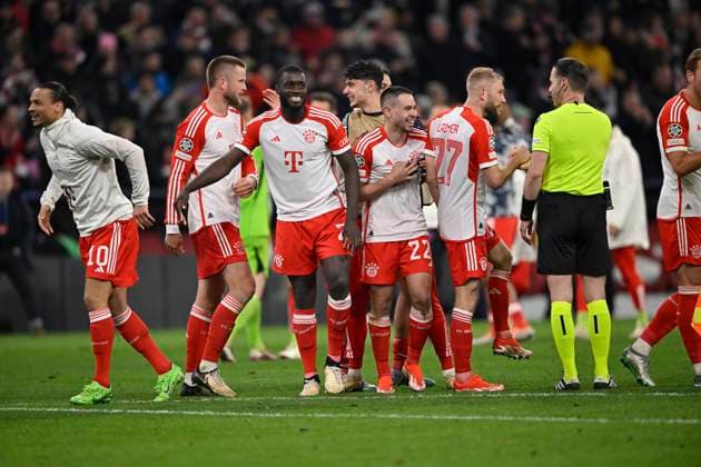 after the end of the match final cheers, joy, happiness, jubilation FC Bayern FC Bayern Muenchen FCB vs FC Arsenal quarterfinal second leg 17 04 2024 DFL REGULATIONS PROHIBIT ANY USE OF PHOTOGRAPHS AS IMAGE SEQUENCES AND OR QUASI VIDEO FC Bayern Muenchen FCB vs FC Arsenal
