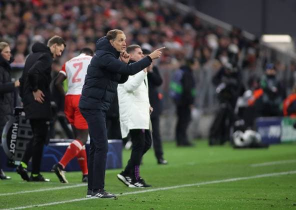 Munich, Germany 17 April 2024 Football, Men, Champions League, Season 2023 2024, Quarter-final second leg, FC Bayern Munich FC Arsenal, Allianz Arena Thomas Tuchel, Coach FC Bayern Munich gives instructions on the touchline