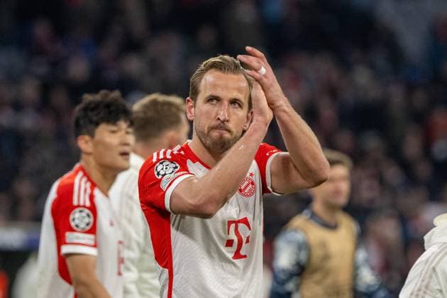 Football, Men, Season 2023 2024, Champions League quarter-final, second leg , FC Bayern Munich Arsenal London, Harry Kane FC Bayern Munich , Cheering after the final whistle, 17 04 2024, Copyright: xMatthiasxKochx