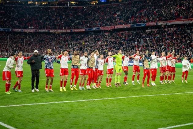 Bayern celebrating after the victory in the Suedkurve, GER, FC Bayern Muenchen FCB vs FC Arsenal ARS , Football, UEFA Champions League, Quarter-final second leg, 2023 2024 season, 17 04 2024, DFB DFL regulations prohibit any use of photographs as image sequences and or quasi video , GER, FC Bayern Muenchen FCB vs FC Arsenal ARS , Football, UEFA Champions League, Quarter-final second leg, 2023 2024 season, 17 04 2024 Muenchen Copyright: xEibner-Pressefoto SaschaxWaltherx EP_EER