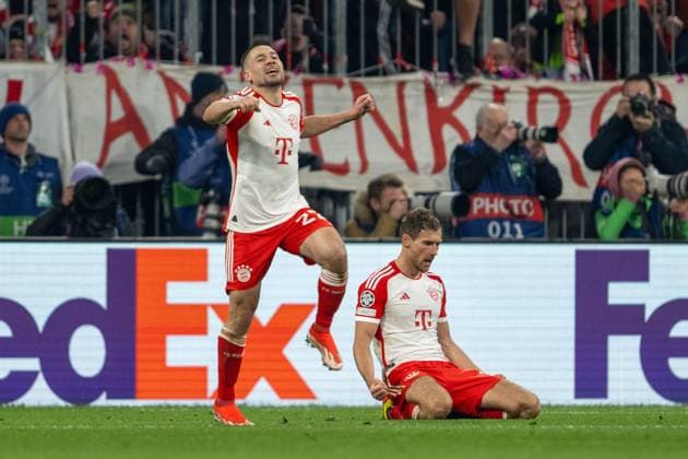 Siegejubel, 1 0 Raphael Guerreiro 22 FC Bayern Muenchen , Leon Goretzka 8 FC Bayern Muenchen , FC Bayern Muenchen vs FC Arsenal, Fußball, Champions League Viertelfinale Rueckspiel, 17 04 2024 DFB regulations prohibit any use of photographs as image sequences and or quasi video Muenchen Bayern Deutschland Copyright: xkolbert-press UlrichxGamelx