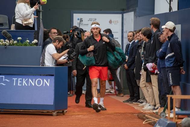 Barcelona Open Banc de Sabadell. Conde de Godo Trophy. Real Club de Tenis Barcelona. April 17,2024 71 Barcelona Open Banc de Sabadell. Conde de Godo Trophy. Real Club de Tenis Barcelona. April 17,2024 Stefanos Tsitsipas before the third round against Sebastian Ofner at the ATP, Tennis Herren Barcelona Open Banc de Sabadell tennis tournament Trofeo Conde de Godo played at the Real Club de Tenis Barcelona. April 17, 2024. Barcelona ESP Copyright: xS.xRosx